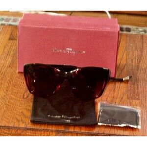 NEW Salvatore Ferragamo SF957S-214 Sunglasses 56mm 100% Authentic